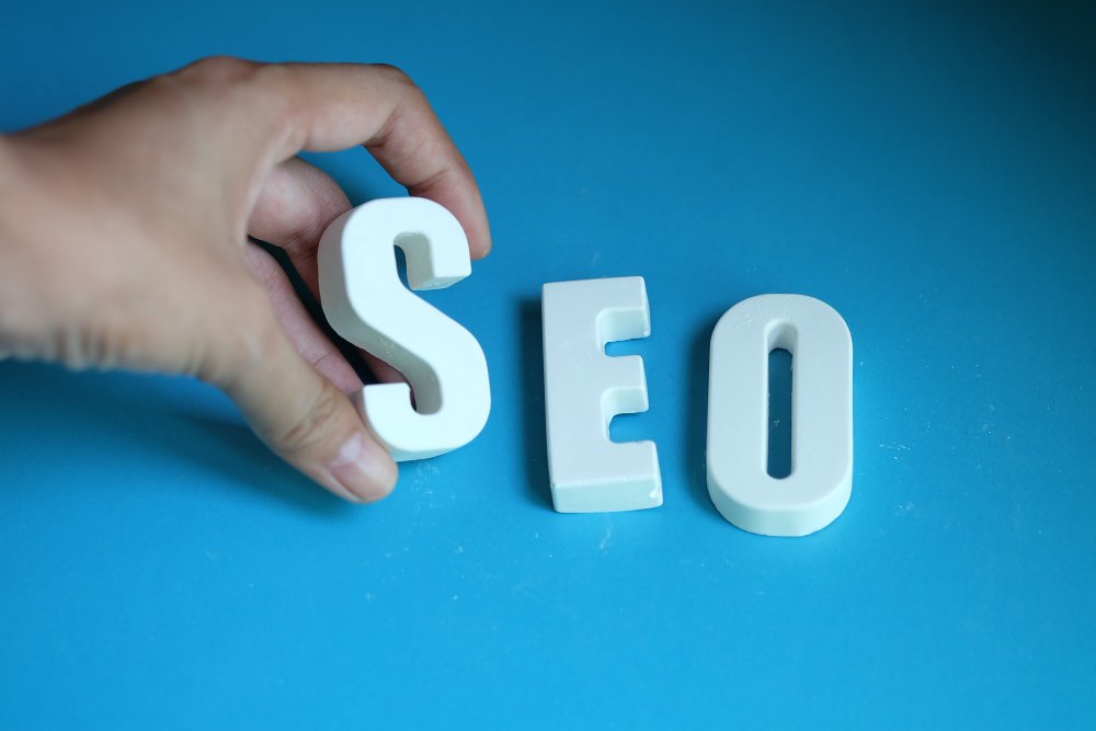 Data, Konten, dan Optimasi: Fondasi SEO Services yang Efektif
